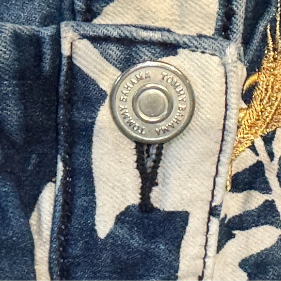 Tommy Bahama Jeans Size 0x29 Tema Indigo Bleach Sky Slim Boyfriend Coastal  Boho - Picture 8 of 16